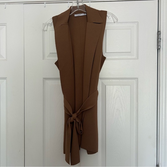 MM Lafleur The Anh Jardigan Wrap Sleeveless Blazer Vest in Camel - Picture 5 of 10